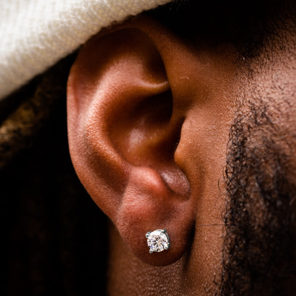 Earrings - Round Cut Stud Earring In White Gold