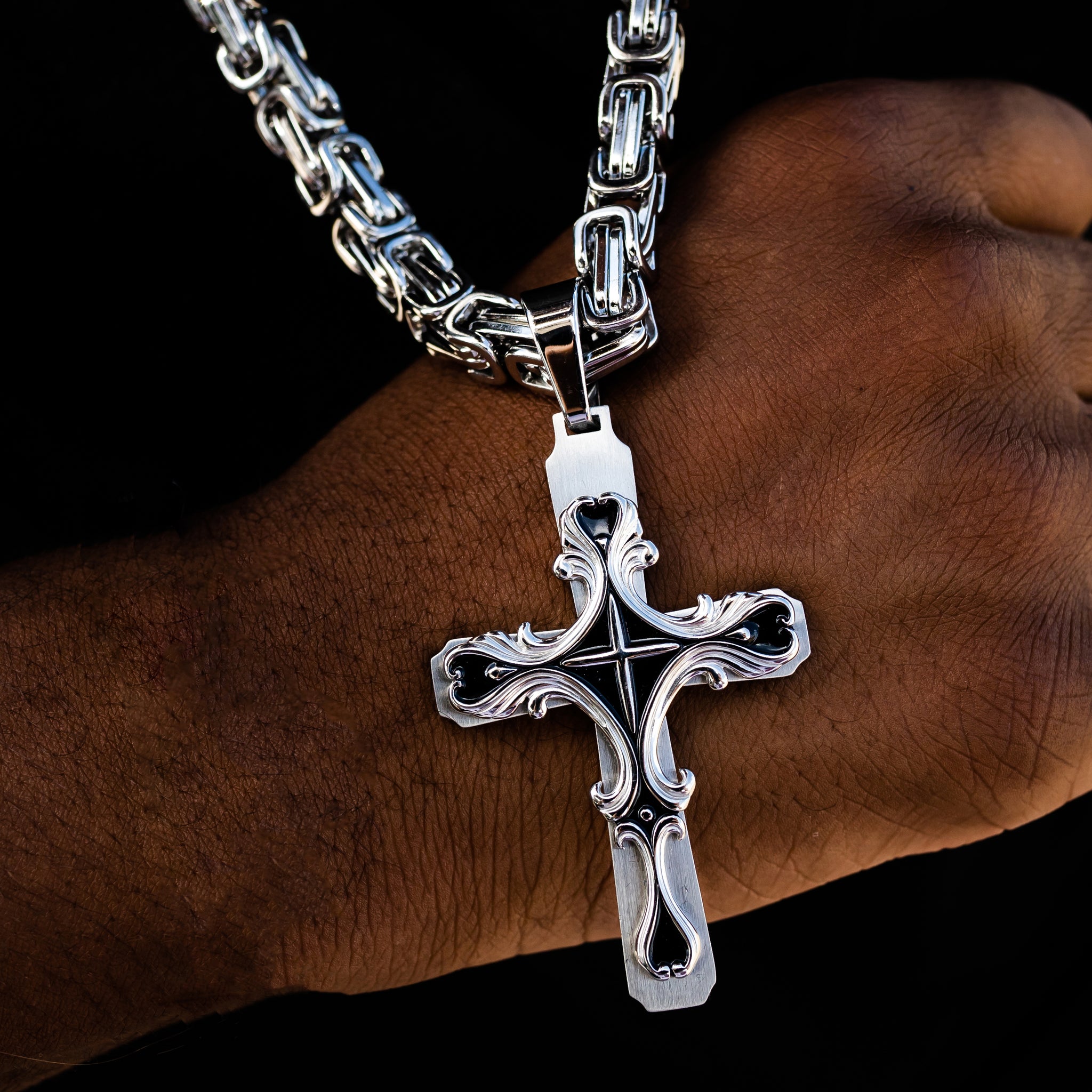 Lost Souls Stainless Steel Cross Pendant Necklace In Silver - Foto 7