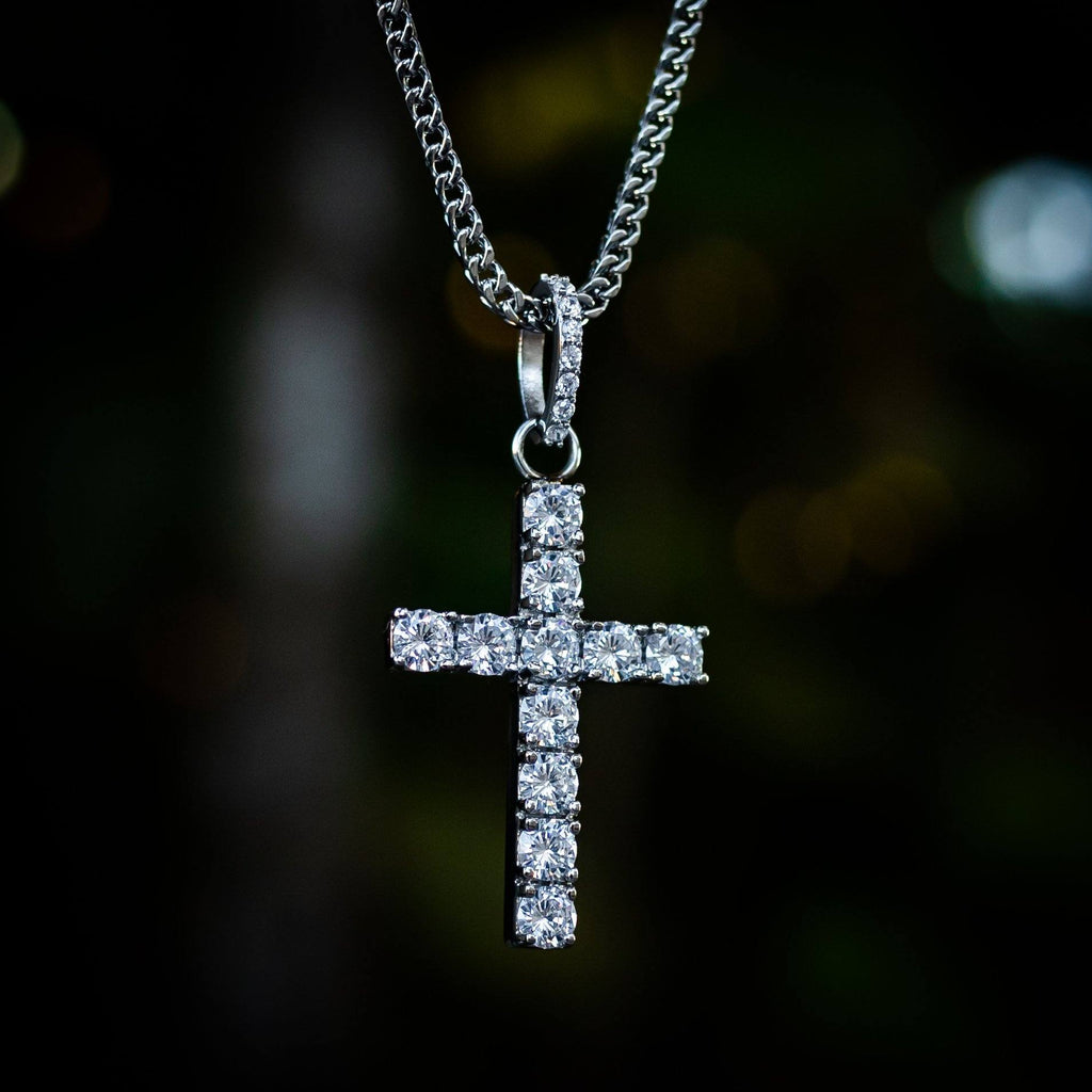 Necklace - Diamond Cross Pendant In White Rhodium