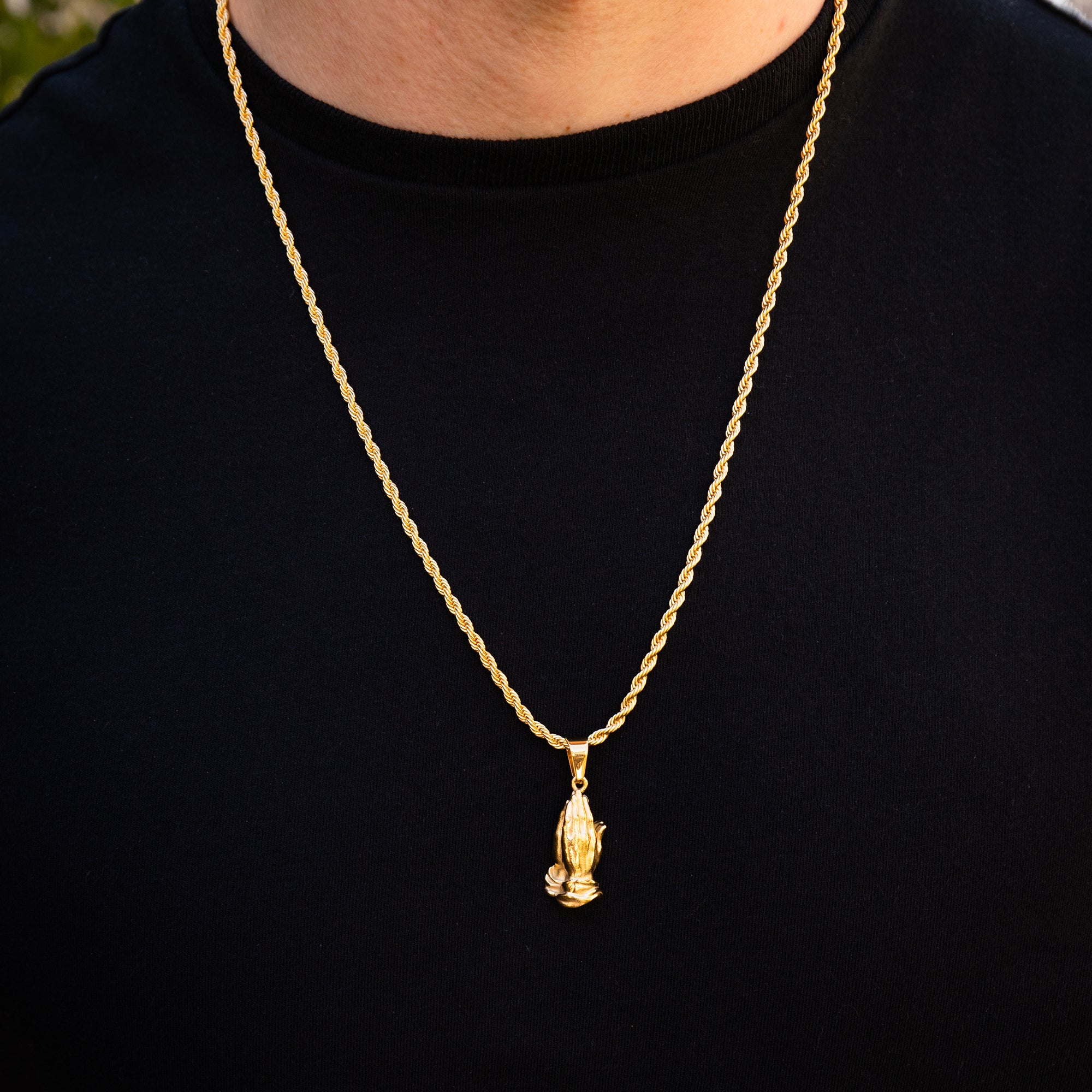 Gold Praying Hands Necklace – SpicyIce